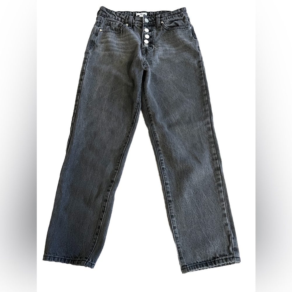 BP High Rise Faded Black Mom Jeans W/Exposed Buttons Straight Leg Crop 27  28x27